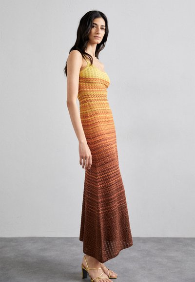 Ibiza | Knitted Midi Dress